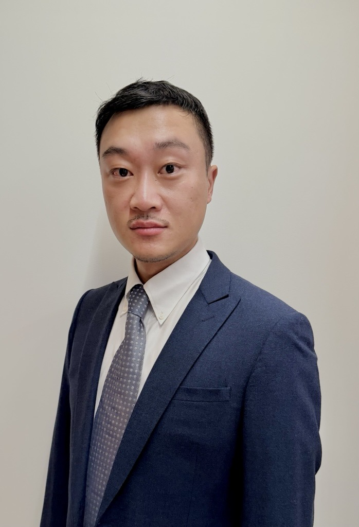 Photo of Dr Nicholas Hwang